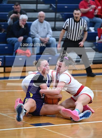 Thumbnail 3 in Valley vs South Webster (OHSAA Division VI Sectional) photogallery.