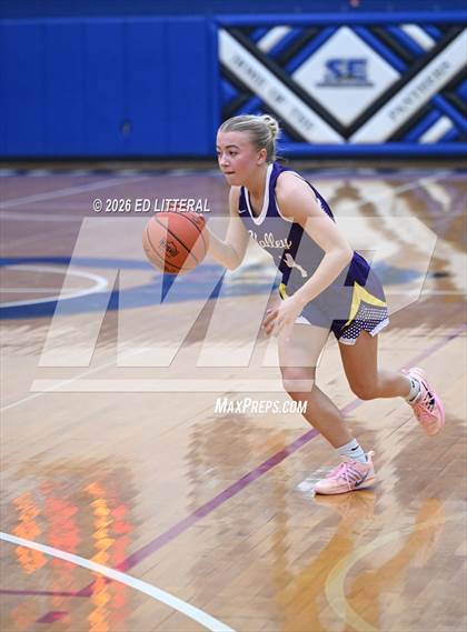 Thumbnail 3 in Valley vs South Webster (OHSAA Division VI Sectional) photogallery.