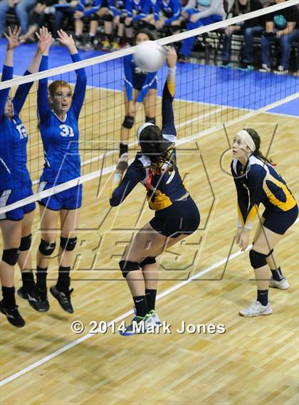 Thumbnail 2 in St. David vs. Glendale Prep Academy (AIA D5 Playoff) photogallery.