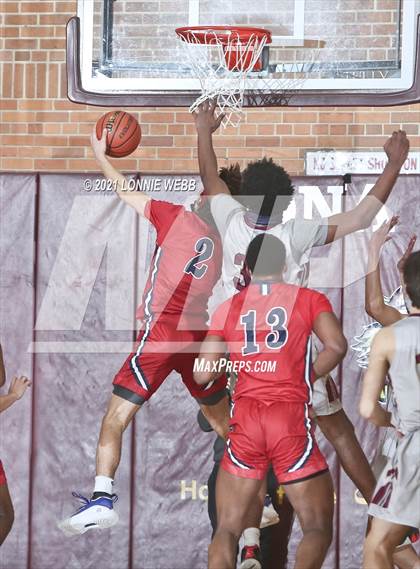 Thumbnail 2 in Archbishop Stepinac vs Iona Prep (Brother Stoldt Best of 7 Series) photogallery.