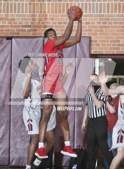 Thumbnail 1 in Archbishop Stepinac vs Iona Prep (Brother Stoldt Best of 7 Series) photogallery.