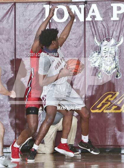 Thumbnail 1 in Archbishop Stepinac vs Iona Prep (Brother Stoldt Best of 7 Series) photogallery.