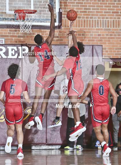 Thumbnail 3 in Archbishop Stepinac vs Iona Prep (Brother Stoldt Best of 7 Series) photogallery.