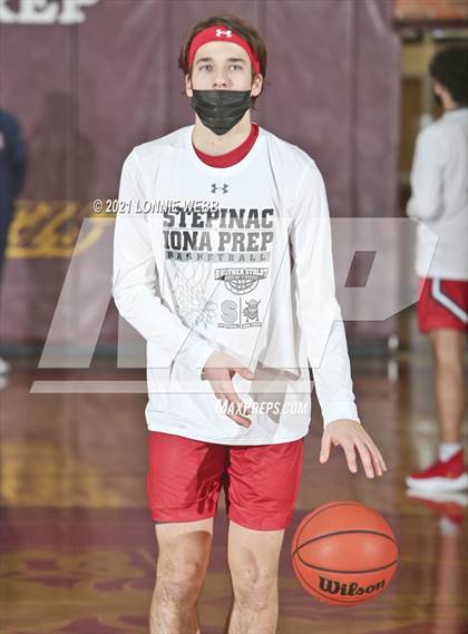 Thumbnail 1 in Archbishop Stepinac vs Iona Prep (Brother Stoldt Best of 7 Series) photogallery.