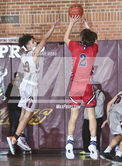 Thumbnail 2 in Archbishop Stepinac vs Iona Prep (Brother Stoldt Best of 7 Series) photogallery.