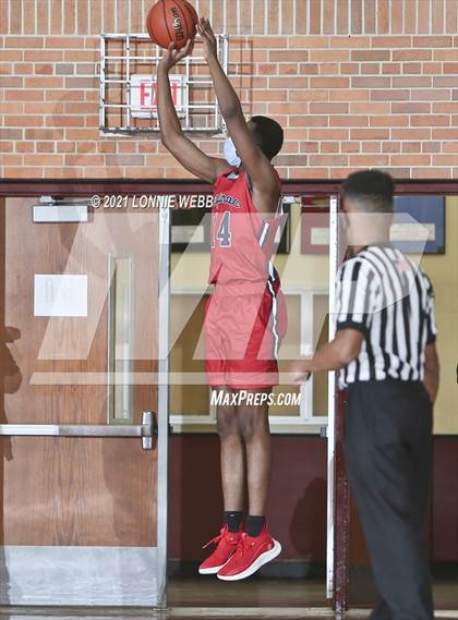 Thumbnail 1 in Archbishop Stepinac vs Iona Prep (Brother Stoldt Best of 7 Series) photogallery.