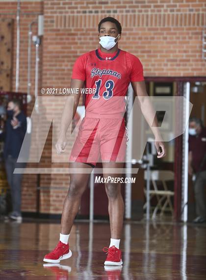 Thumbnail 3 in Archbishop Stepinac vs Iona Prep (Brother Stoldt Best of 7 Series) photogallery.