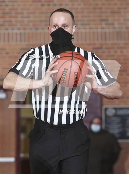 Thumbnail 2 in Archbishop Stepinac vs Iona Prep (Brother Stoldt Best of 7 Series) photogallery.