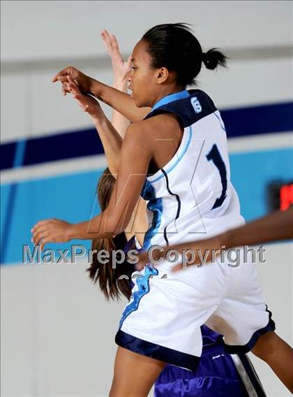 Thumbnail 3 in Valencia @ Saugus photogallery.