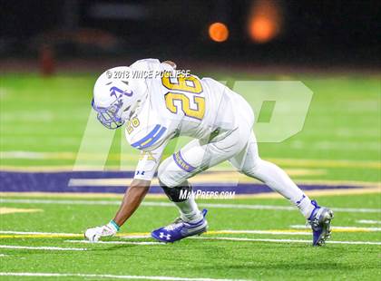 Thumbnail 1 in Bishop Amat @ Notre Dame (SO) photogallery.