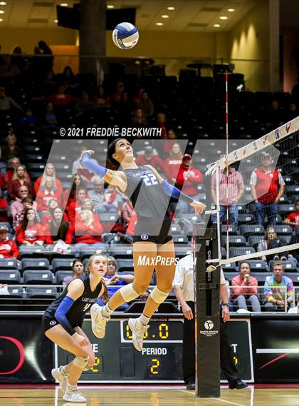 Thumbnail 1 in Bellville vs. Decatur (UIL Volleyball 4A Semi-Finals)  photogallery.