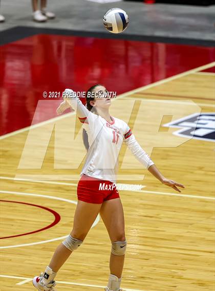 Thumbnail 2 in Bellville vs. Decatur (UIL Volleyball 4A Semi-Finals)  photogallery.