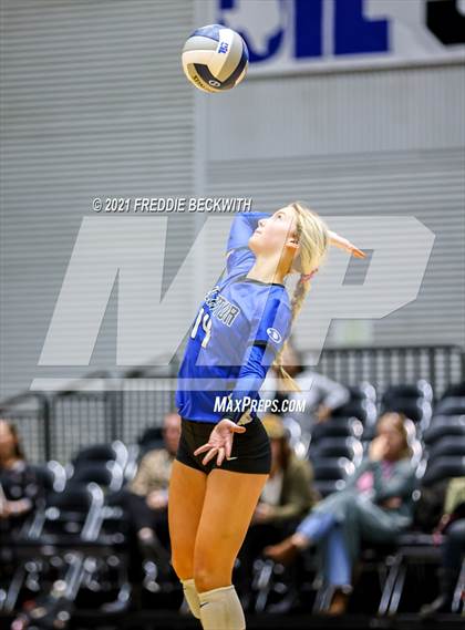 Thumbnail 3 in Bellville vs. Decatur (UIL Volleyball 4A Semi-Finals)  photogallery.