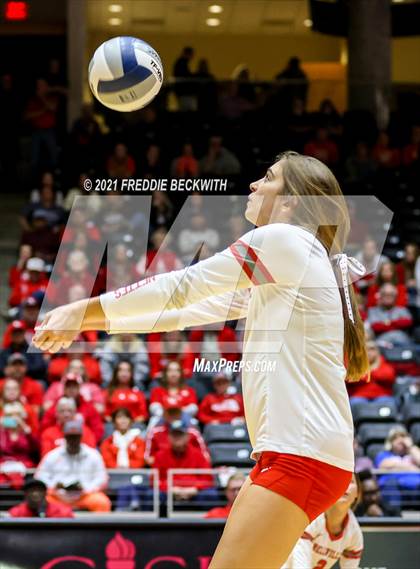 Thumbnail 1 in Bellville vs. Decatur (UIL Volleyball 4A Semi-Finals)  photogallery.