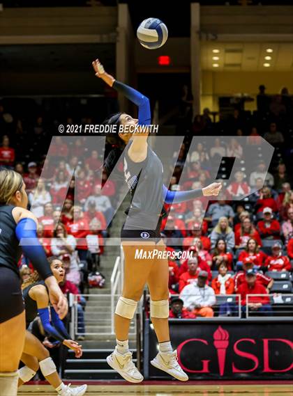 Thumbnail 1 in Bellville vs. Decatur (UIL Volleyball 4A Semi-Finals)  photogallery.