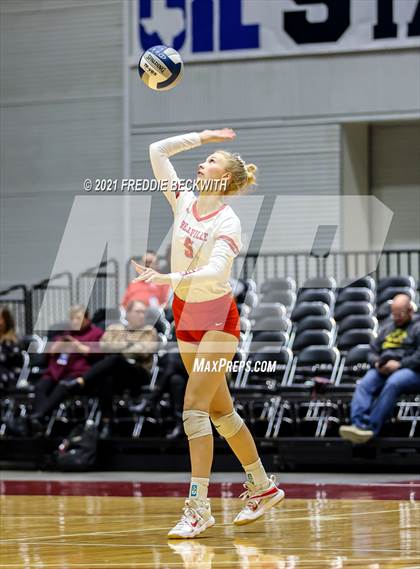 Thumbnail 2 in Bellville vs. Decatur (UIL Volleyball 4A Semi-Finals)  photogallery.