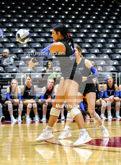 Thumbnail 2 in Bellville vs. Decatur (UIL Volleyball 4A Semi-Finals)  photogallery.