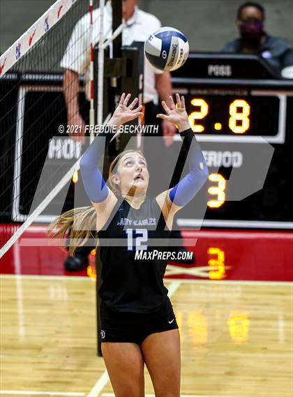 Thumbnail 2 in Bellville vs. Decatur (UIL Volleyball 4A Semi-Finals)  photogallery.