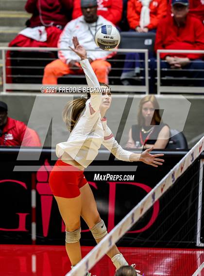 Thumbnail 1 in Bellville vs. Decatur (UIL Volleyball 4A Semi-Finals)  photogallery.