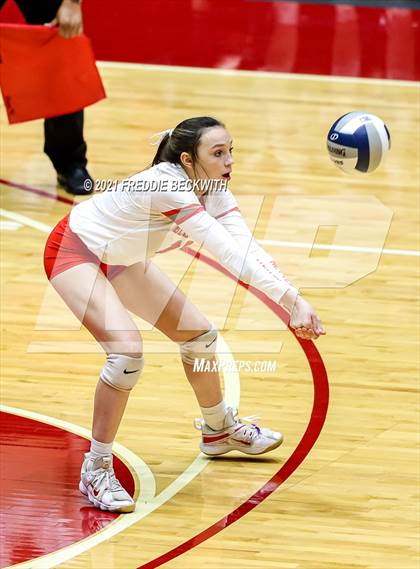 Thumbnail 2 in Bellville vs. Decatur (UIL Volleyball 4A Semi-Finals)  photogallery.