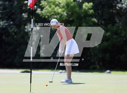 Thumbnail 1 in UIL 2A Golf State Championship photogallery.