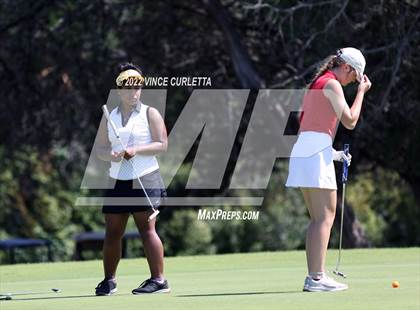 Thumbnail 3 in UIL 2A Golf State Championship photogallery.