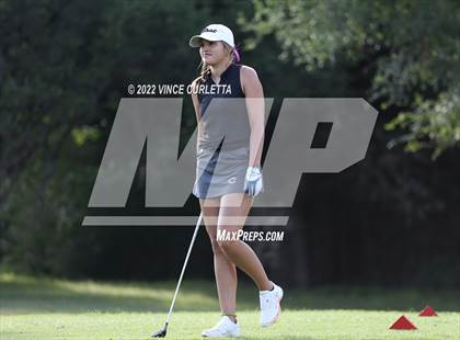 Thumbnail 3 in UIL 2A Golf State Championship photogallery.