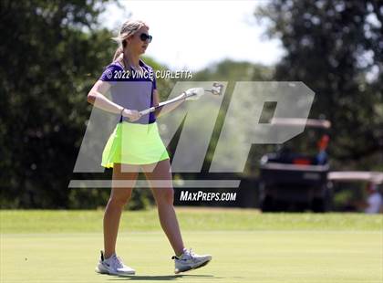 Thumbnail 1 in UIL 2A Golf State Championship photogallery.