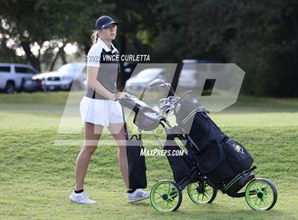 Thumbnail 2 in UIL 2A Golf State Championship photogallery.