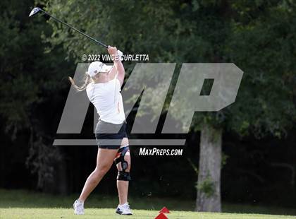 Thumbnail 2 in UIL 2A Golf State Championship photogallery.