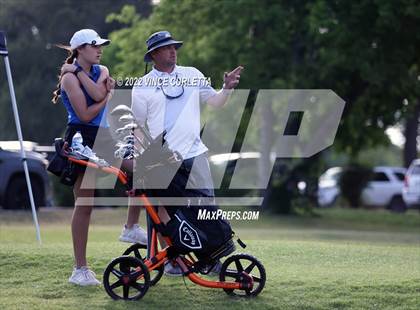 Thumbnail 1 in UIL 2A Golf State Championship photogallery.