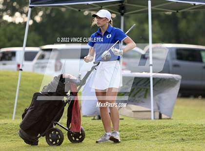 Thumbnail 1 in UIL 2A Golf State Championship photogallery.