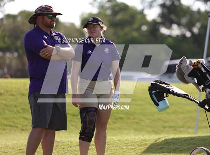Thumbnail 1 in UIL 2A Golf State Championship photogallery.