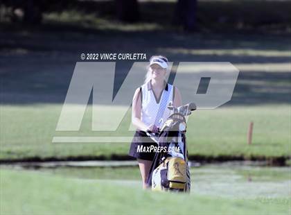 Thumbnail 2 in UIL 2A Golf State Championship photogallery.