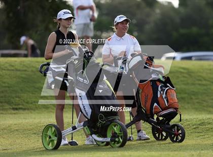 Thumbnail 3 in UIL 2A Golf State Championship photogallery.