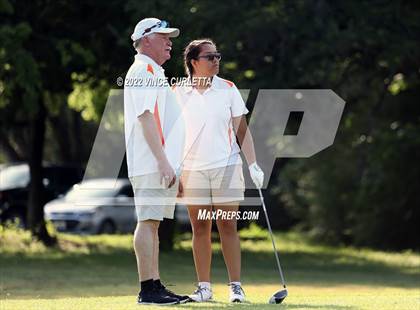 Thumbnail 2 in UIL 2A Golf State Championship photogallery.