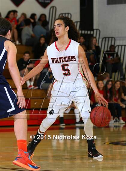 Thumbnail 3 in Chaminade vs. Harvard-Westlake photogallery.