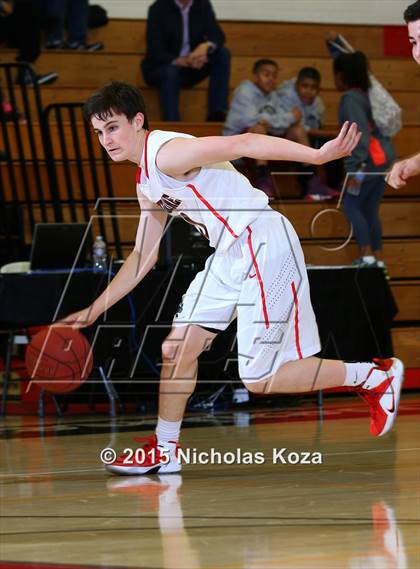 Thumbnail 3 in Chaminade vs. Harvard-Westlake photogallery.