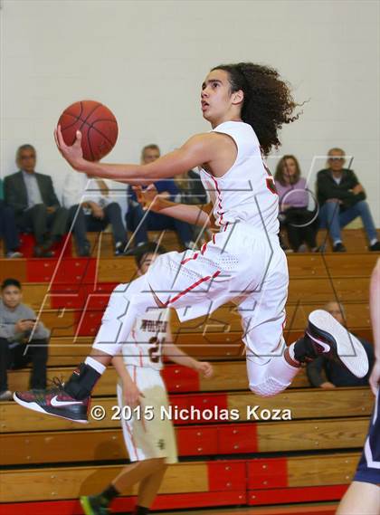 Thumbnail 2 in Chaminade vs. Harvard-Westlake photogallery.