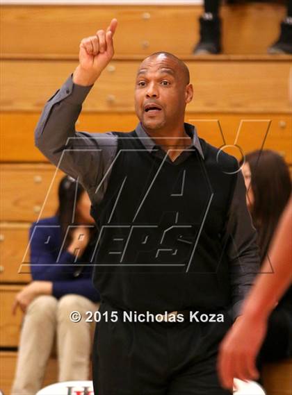 Thumbnail 2 in Chaminade vs. Harvard-Westlake photogallery.
