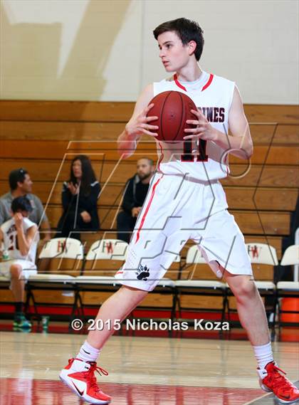 Thumbnail 3 in Chaminade vs. Harvard-Westlake photogallery.