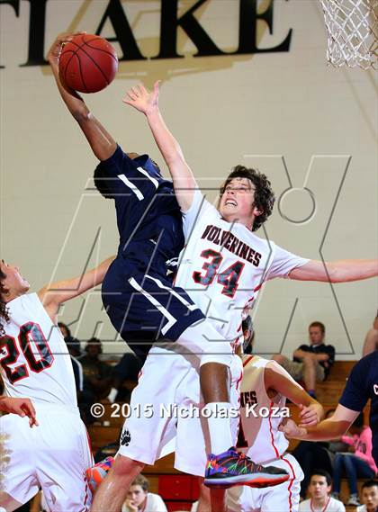 Thumbnail 3 in Chaminade vs. Harvard-Westlake photogallery.