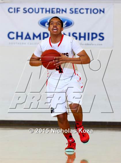 Thumbnail 2 in Chaminade vs. Harvard-Westlake photogallery.