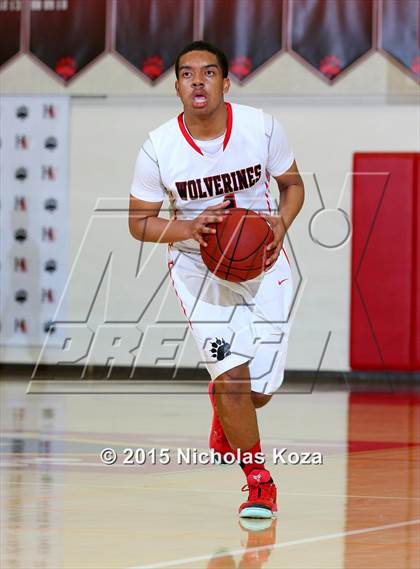 Thumbnail 3 in Chaminade vs. Harvard-Westlake photogallery.