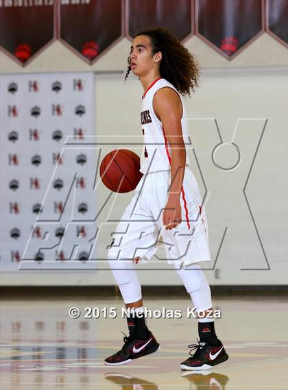 Thumbnail 2 in Chaminade vs. Harvard-Westlake photogallery.