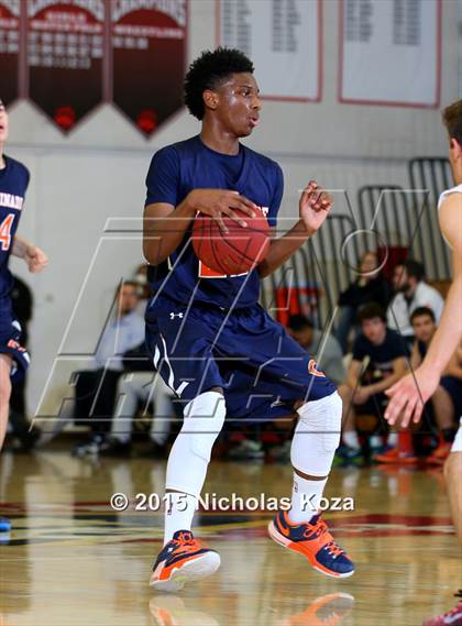 Thumbnail 2 in Chaminade vs. Harvard-Westlake photogallery.