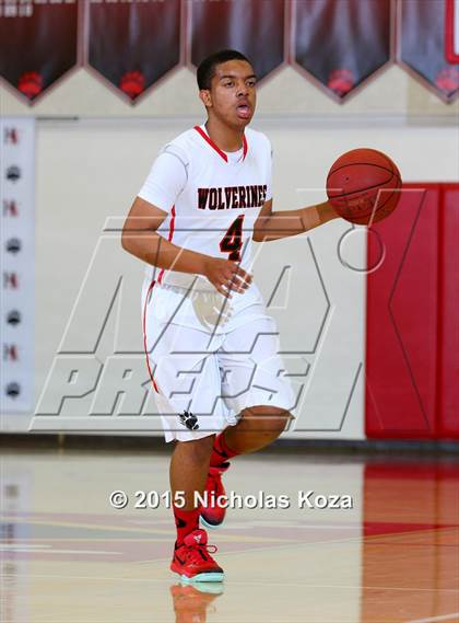 Thumbnail 1 in Chaminade vs. Harvard-Westlake photogallery.