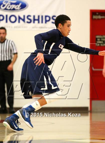 Thumbnail 3 in Chaminade vs. Harvard-Westlake photogallery.