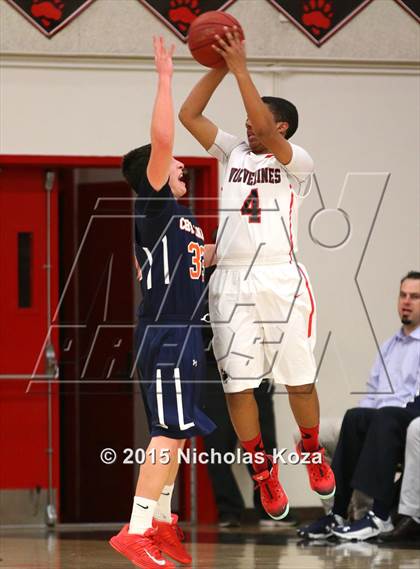Thumbnail 1 in Chaminade vs. Harvard-Westlake photogallery.