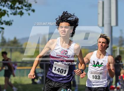 Thumbnail 2 in Bryan Bradley Viking Track Classic (800m) photogallery.